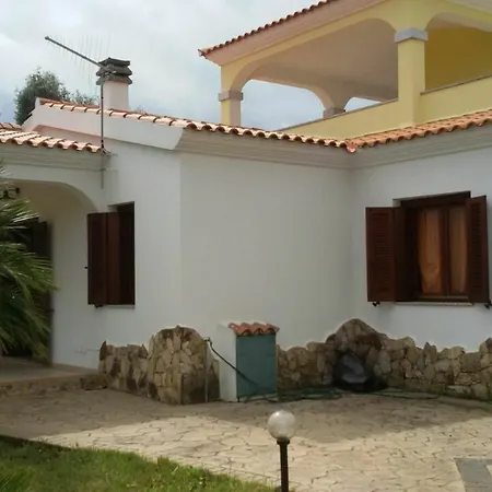 With 2 Bedrooms In San Teodoro, With Furnished Terrace San Teodoro (Sardinia)